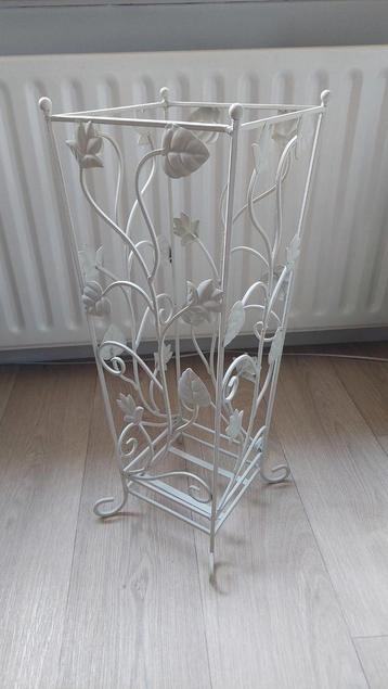 Brocante paraplubak. beschikbaar voor biedingen