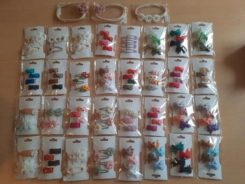 Heel veel haarspeldjes diverse maten soorten 4 setjes € 10,0, Kinderen en Baby's, Babymode-accessoires, Nieuw, Ophalen of Verzenden