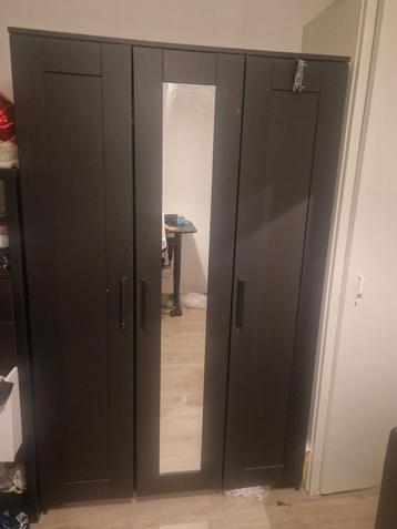 IKEA Brimnes Kledingkast met Spiegel beschikbaar voor biedingen