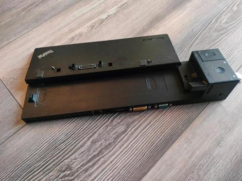 Lenovo Thinkpad Pro docking station, type 40a1, met oplader, Computers en Software, Dockingstations, Gebruikt, Docking station