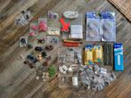 Diverse fournituren; klittenband, snelzoom, elastiek, knopen, Ophalen of Verzenden, Zo goed als nieuw