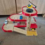 Plantoys houten parkeergarage, Kinderen en Baby's, Speelgoed | Houten speelgoed, Ophalen of Verzenden
