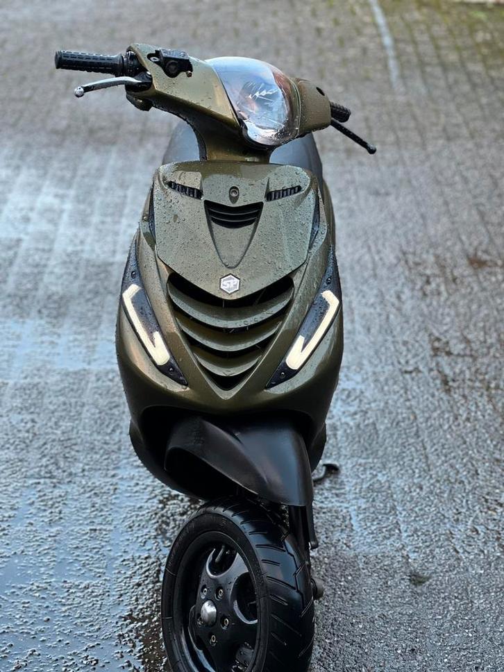 Piaggio Zip 2takt, Fietsen en Brommers, Scooters | Piaggio, Zo goed als nieuw, Zip, Tweetakt, Ophalen