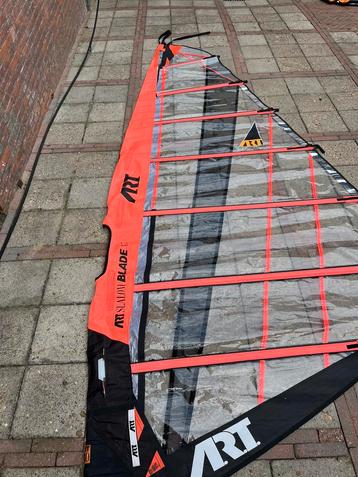Mooi surfzeil met cambers 4.7 ART beschikbaar voor biedingen