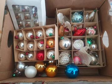 Alleen op te halen. Oude glazen kerstballen Vintage beschikbaar voor biedingen