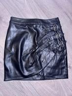 lederen NIKKIE rok zwart met gespen leer, Verzenden, Zwart, Nieuw, Maat 34 (XS) of kleiner