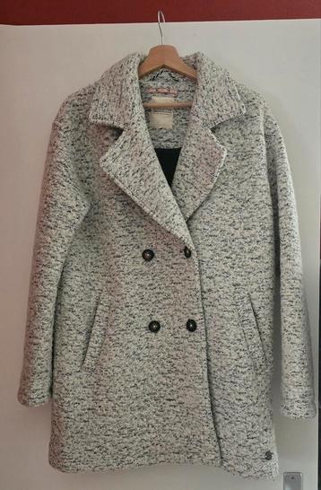 Mooie (deels) wollen winterjas maat M - zo goed als nieuw beschikbaar voor biedingen