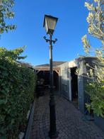 Antieke lantaarnpaal van Gietijzer met koperen lichtkap., Tuin en Terras, Ophalen, Gebruikt, Overige typen, Netvoeding