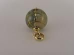 Gouden hanger wereldbol                                  G10, Gebruikt, ., Ophalen of Verzenden, .