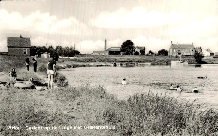 Arkel- Gemeentehuis, Verzamelen, Ansichtkaarten | Nederland, Gelopen, Zuid-Holland, 1960 tot 1980, Ophalen of Verzenden