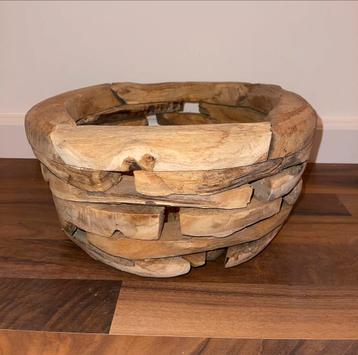Handgemaakte houten plantenbak +/- 30cm doorsnede beschikbaar voor biedingen