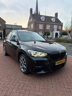 BMW X1 Xdrive25e 220pk Aut 2021 Zwart BTW Verrekenbaar, Auto's, BMW, 125 pk, 4 cilinders, Zwart, Vierwielaandrijving