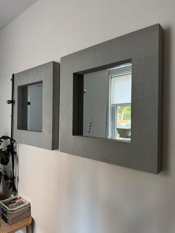 Vierkante grote Spiegel 79x79 - grijs beschikbaar voor biedingen