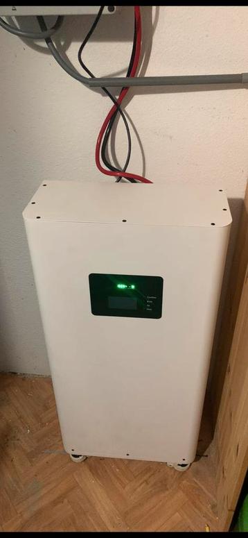 Haal meer uit zonnepanelen met Thuisbatterij van 15 kw beschikbaar voor biedingen
