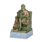 Lemax 64074 Park Statue Charles Darwin 2016, Diversen, Ophalen of Verzenden, Zo goed als nieuw