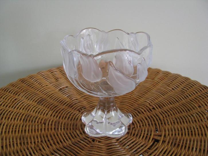 Walther glas * design Nadine * vaas op voet * tulpen decor *, Antiek en Kunst, Antiek | Glas en Kristal, Ophalen of Verzenden