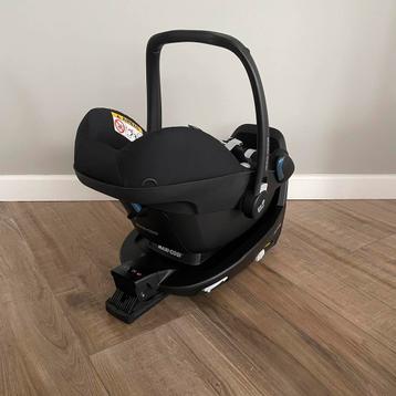 Maxi-Cosi Pebble Pro i-Size met Maxi-Cosi FamilyFix3 base