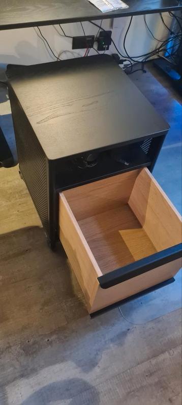 Black/ zwart IKEA Bekant bureaus + ikea Bekant Storage unit - afbeelding 8