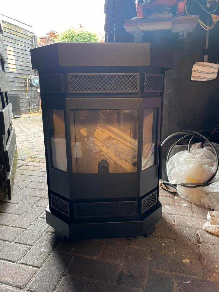 Pelletkachel Batavia T4 7.6 kW, Huis en Inrichting, Kachels, Zo goed als nieuw, Vrijstaand, Pelletkachel, Hout, Ophalen