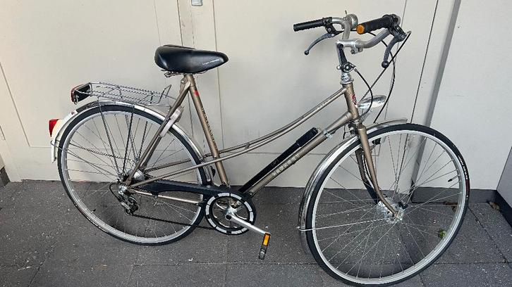 Mooie Magneet damesfiets, Fietsen en Brommers, Fietsen | Oldtimers, 51 tot 55 cm, Jaren '60 of nieuwer, Ophalen