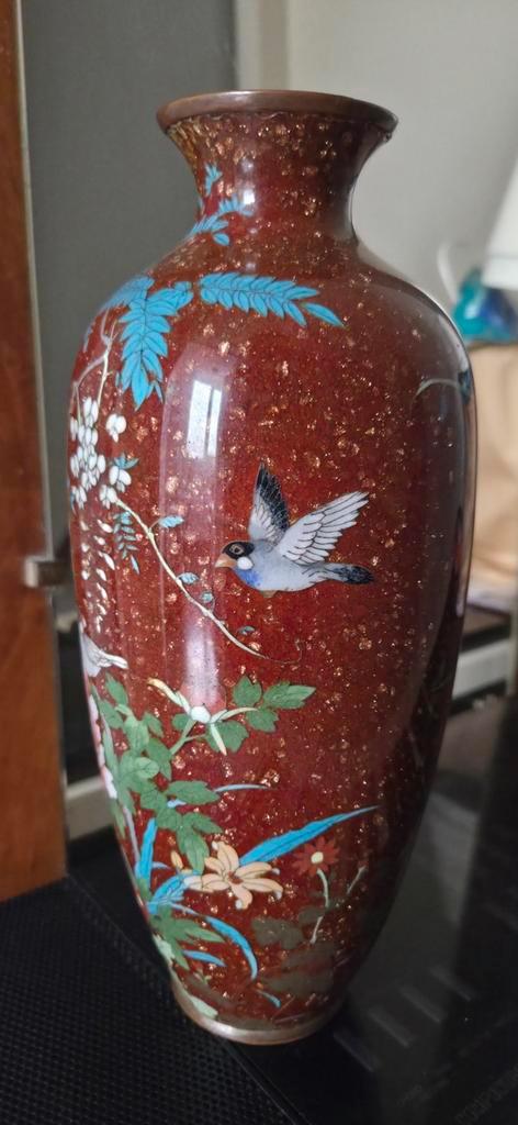 Japanse Cloisonné Vaas met Bloemen en Vogels, Antiek en Kunst, Antiek | Vazen, Ophalen of Verzenden