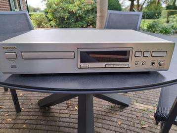 Onkyo CD Player beschikbaar voor biedingen