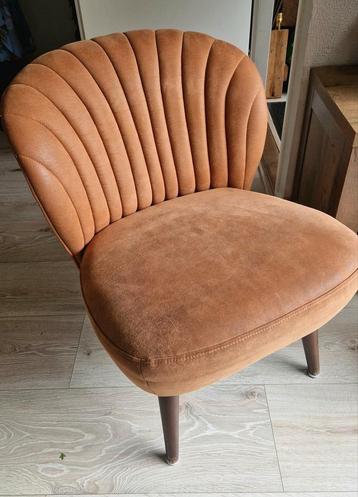 Kleine fauteuil die lekker zit beschikbaar voor biedingen