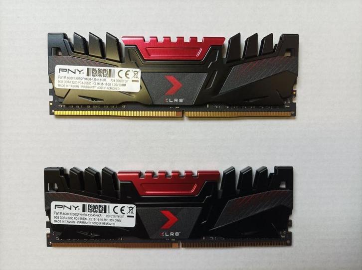 XLR8 Gaming DDR4 3200MHz Desktop Memory, Computers en Software, RAM geheugen, Gebruikt, Desktop, 16 GB, DDR4, Ophalen of Verzenden