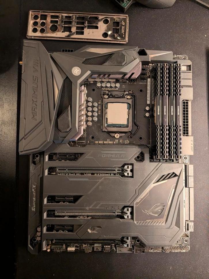 Asus Maximus VIII Formula, 7600k, 32gb Corsair LPX ddr4 3200, Computers en Software, Moederborden, Zo goed als nieuw, Intel, DDR4