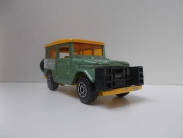 5232 Toyota Land Cruiser Majorette 1:36 beschikbaar voor biedingen