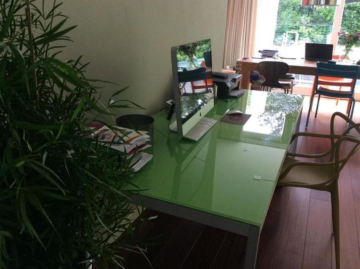 Glazen bureau / eettafel aluminium frame (italiaans design), Huis en Inrichting, Bureaus, Gebruikt, Bureau, Ophalen