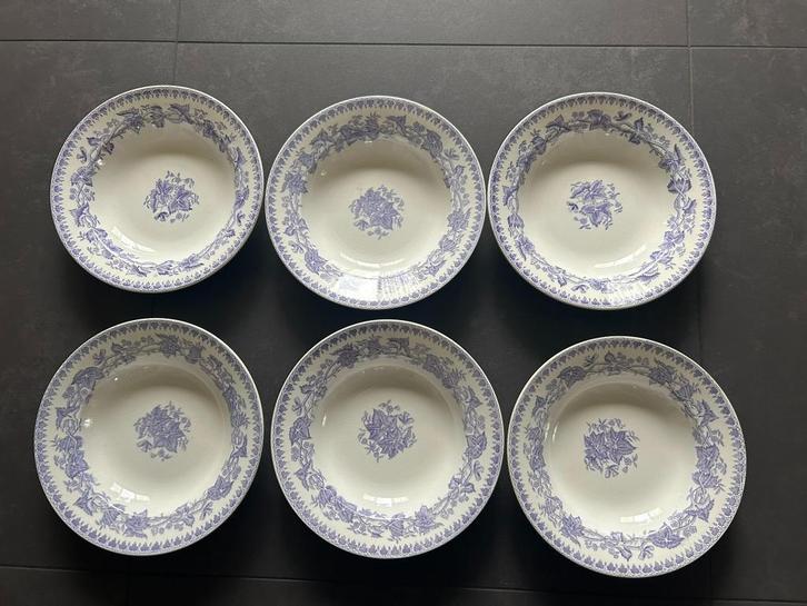 Geranium lila diepe borden, Antiek en Kunst, Antiek | Servies los, Ophalen of Verzenden