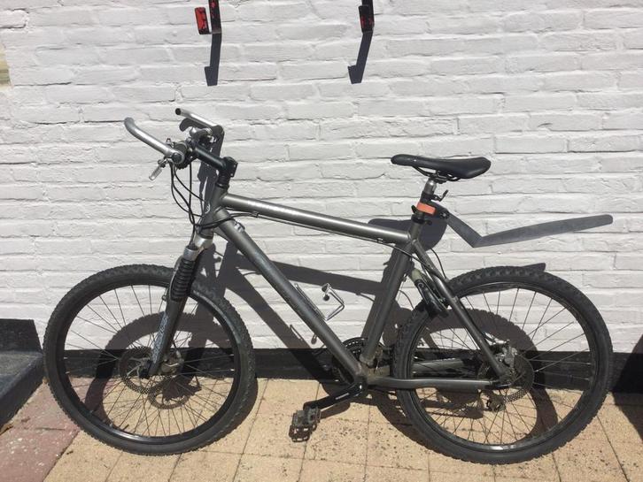 ZGAN. Giant Terrago L mountainbike. Details zie foto’s, Fietsen en Brommers, Fietsen | Heren | Sportfietsen en Toerfietsen, Zo goed als nieuw