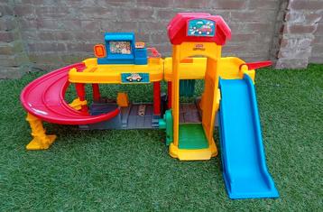 Little People garage  beschikbaar voor biedingen