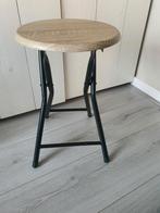 Krukje, Huis en Inrichting, Krukjes, Ophalen of Verzenden, Gebruikt, Hout