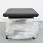1x Vitra Eames EA 223 Hocker Soft Pad Zwart - Chroom Nieuw, Huis en Inrichting, Fauteuils, Minder dan 75 cm, Nieuw, Ophalen of Verzenden