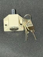 AXA Oplegslot 3011, Doe-het-zelf en Verbouw, Ophalen of Verzenden, Nieuw, Slot