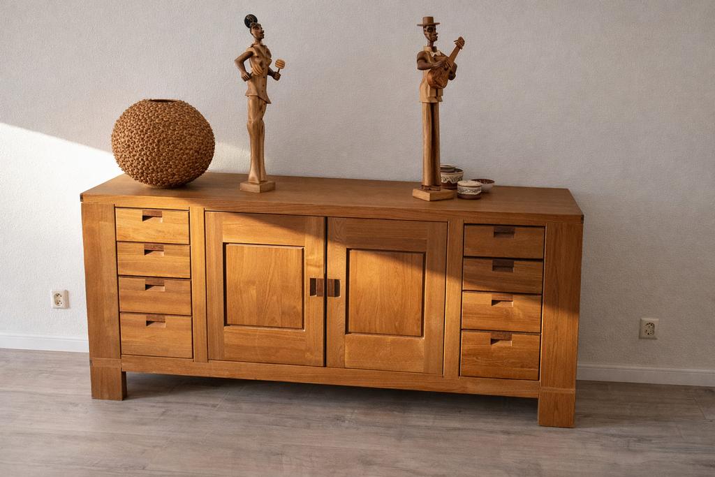 Massief houten dressoir/kast, Gebruikt, 150 tot 200 cm, Ophalen of Verzenden, Met lade(s)