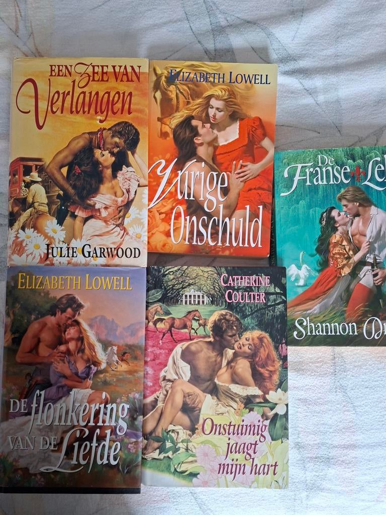 5 boeken shannon Drake, Julie Garwood, Elizabeth Lowell, Cat, Ophalen, Zo goed als nieuw