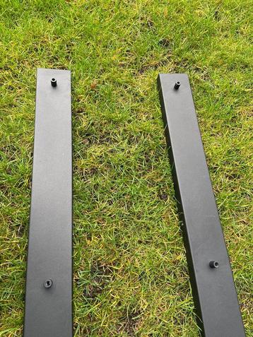 2 Stalen Plafondbalken 140x8cm Zwart beschikbaar voor biedingen