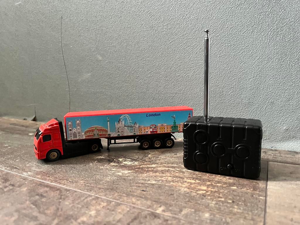 Revell Londen RC Truck 2004 1:87, Ophalen of Verzenden, Zo goed als nieuw