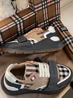 Burberry Sneakers, Ophalen, Beige, Sneakers of Gympen, Burberry