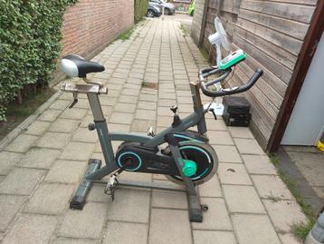 Hometrainer met computer // spinning beschikbaar voor biedingen