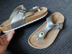 1x gedragen zilveren walkx teenslippers 39 zomer, Kleding | Dames, Schoenen, Ophalen of Verzenden, Zo goed als nieuw