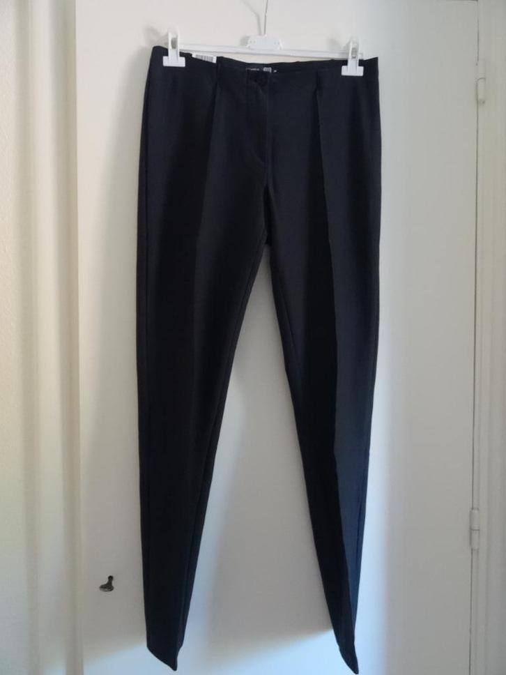 Gardeur pantalon Zene mt 38 - diep donkerblauw - NIEUW, Kleding | Dames, Broeken en Pantalons, Nieuw, Maat 38/40 (M), Blauw, Lang