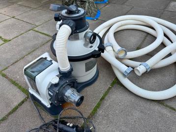 Intex zandfilterpomp SF90220RC-1 bijna nieuw beschikbaar voor biedingen