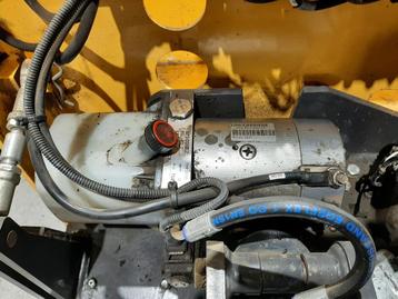 Hydrauliekpomp atlet pll180 24v beschikbaar voor biedingen