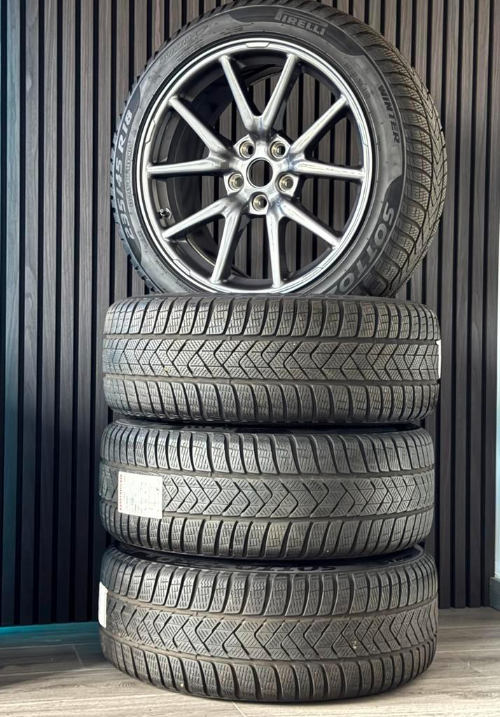 18” Aero wheels Pirelli Sottozero 3 winter TPMS, Auto-onderdelen, Banden en Velgen, Banden en Velgen, Winterbanden, 18 inch, 235 mm