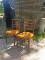 Twee Vintage pastoe stoelen 1970 bruin oranje retro, Huis en Inrichting, Stoelen, Twee, Gebruikt, Ophalen of Verzenden, Bruin