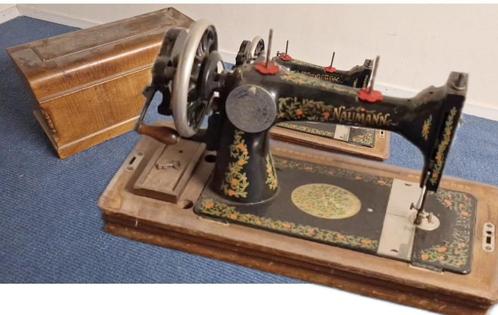 GRATIS Naumann Vintage Antiek Naaimachine Hand Gedecoreerd, Antiek en Kunst, Antiek | Naaimachines, Ophalen